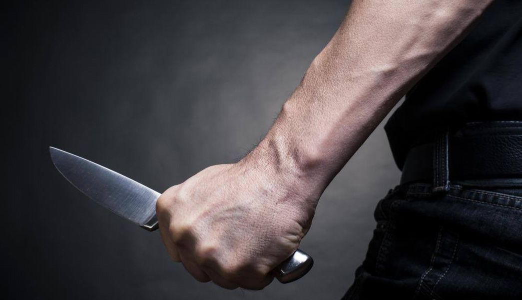 Homicidio - cuchillo - LPDerecho