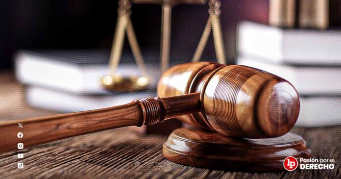 mazo-justicia-juez-jueza-defensa-civil-penal-juicio-LPDerecho