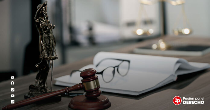 JUEZ-BALANZA-MAZO-CUADERNO-LPDERECHO