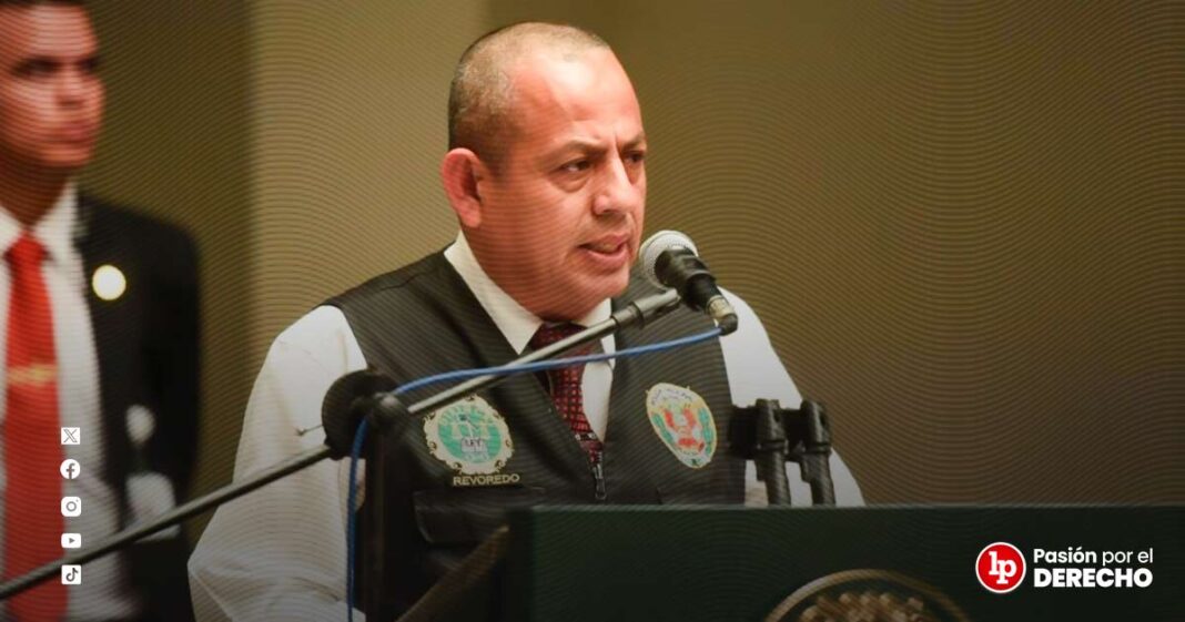 BANNER GENÉRICO VICTOR ALFREDO REVOREDO FARFAN-LPDERECHO