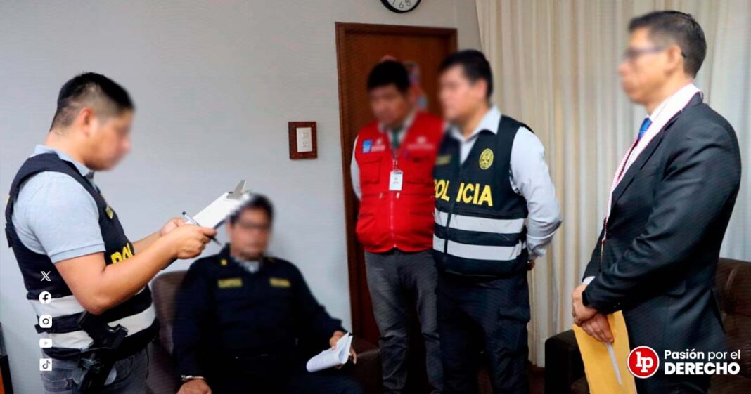 policias-detenidos-LPDerecho