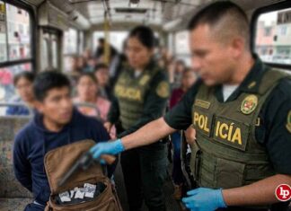 Policías advirtieron, dentro de un morral abierto, la cacha de una pistola en un bus: sujeto recibió prisión preventiva