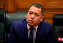 Denuncian al congresista Darwin Espinoza por presunta agresión física a ciudadano en centro comercial