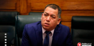 Denuncian al congresista Darwin Espinoza por presunta agresión física a ciudadano en centro comercial