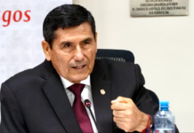 Luis Enrique Arroyo juramenta como nuevo presidente del Consejo de Ministros