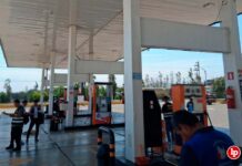 Denuncian a grifo cuyo panel indicaba S/16.51, mientras que en el surtidor y en la boleta de venta se registró S/17.51