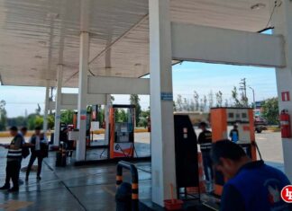 Denuncian a grifo cuyo panel indicaba S/16.51, mientras que en el surtidor y en la boleta de venta se registró S/17.51