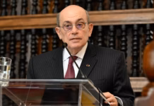 Canciller de Zela renuncia al cargo por «desacuerdo» en postergación de compra de aviones F16 a EE. UU.