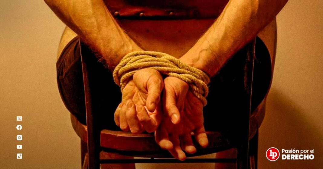 BANNER GENÉRICO-SECUESTRO-MANOS AMARRADAS-LPDERECHO