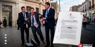 Destituyen a juez que fue hallado en estado de ebriedad en inmediaciones de su juzgado durante su horario laboral