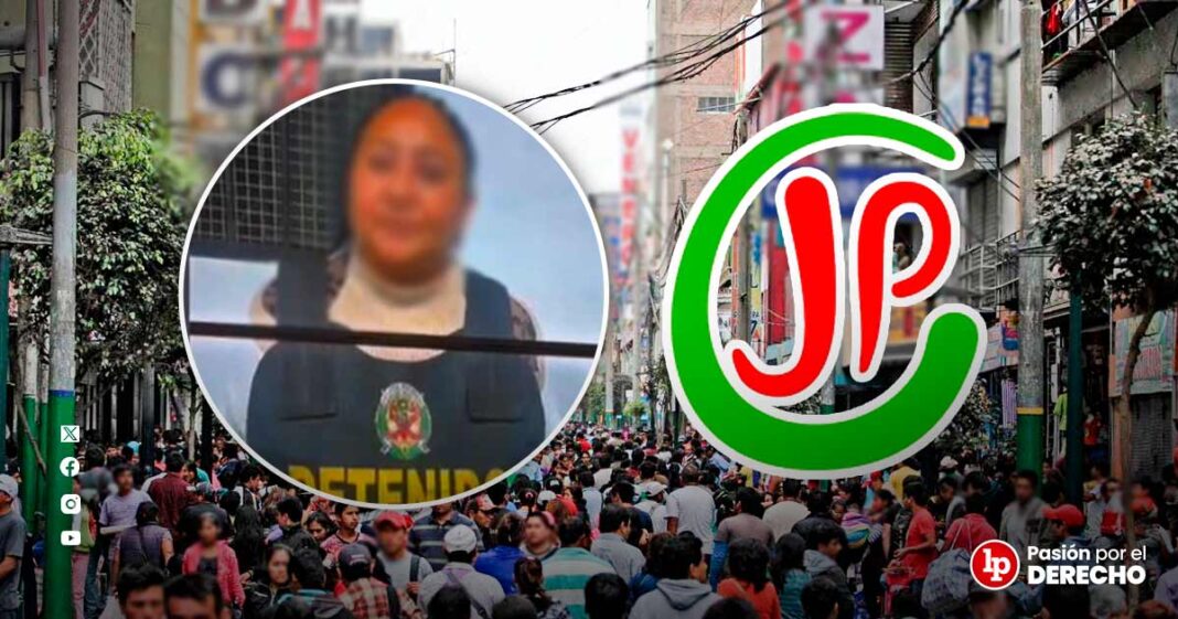 BANNER_mujer capturada vistiendo un chaleco oficial_LP